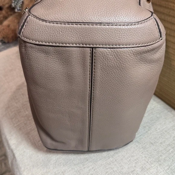 Michael Kors Delancey Taupe Leather & Chain Shoulder Bag with Gold Stud Accents - Picture 8 of 13